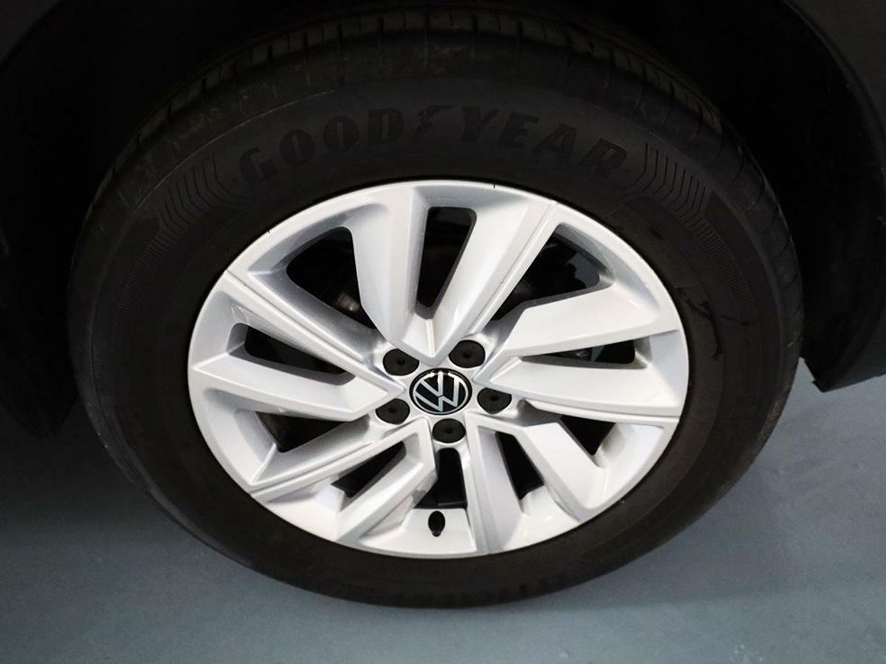 Foto Volkswagen T-Cross 24