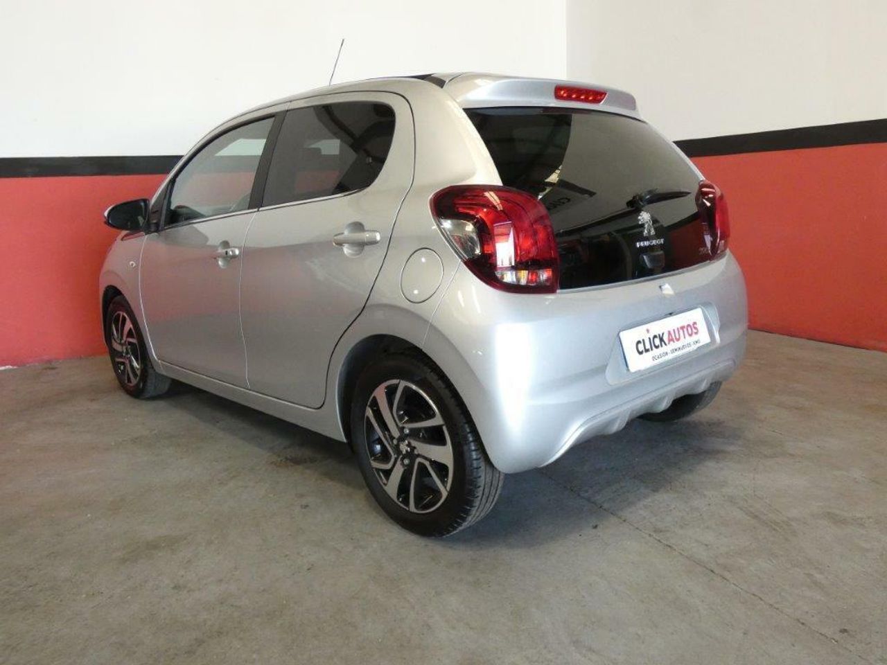 Foto Peugeot 108 8