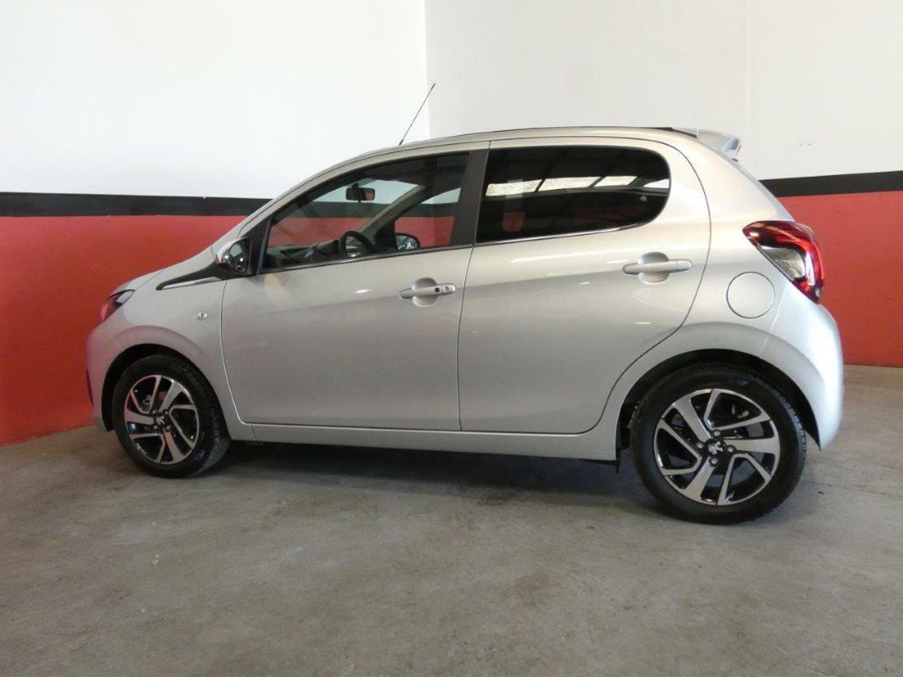 Foto Peugeot 108 9