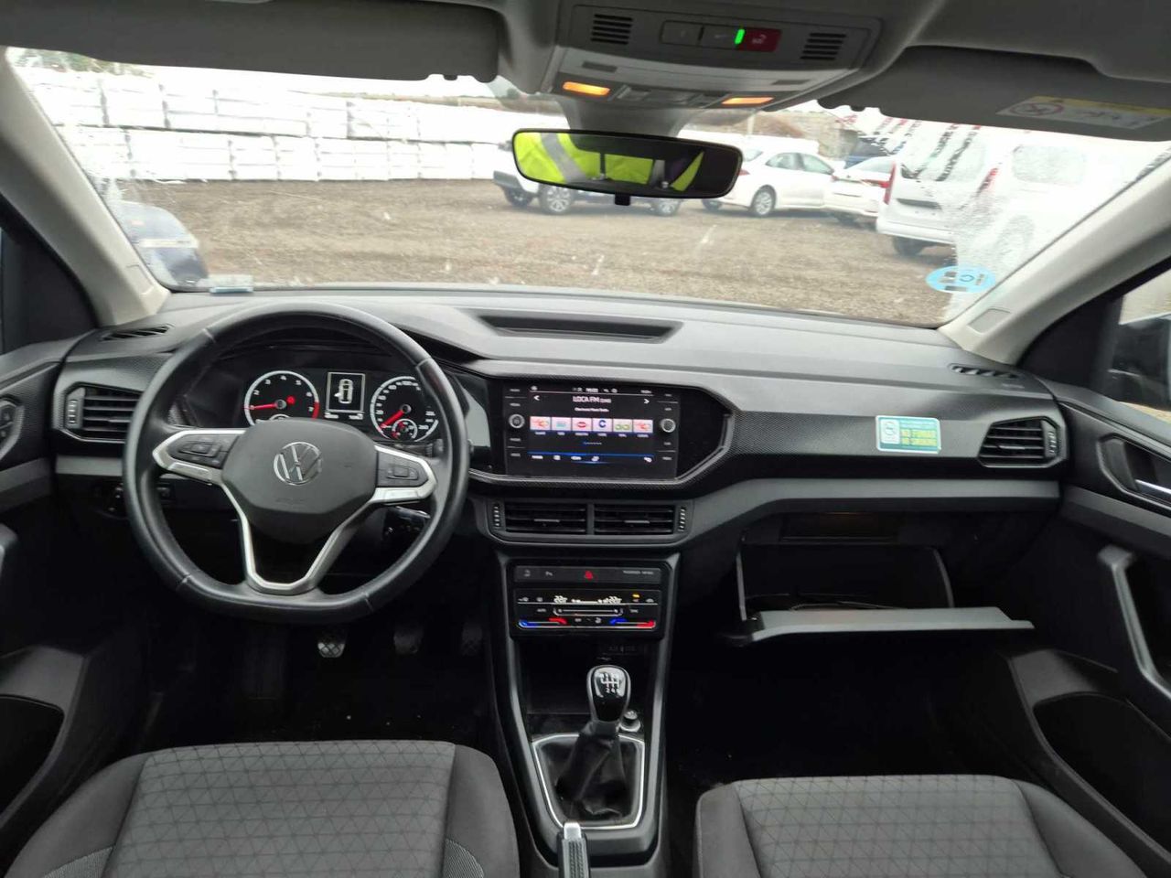 Foto Volkswagen T-Cross 4