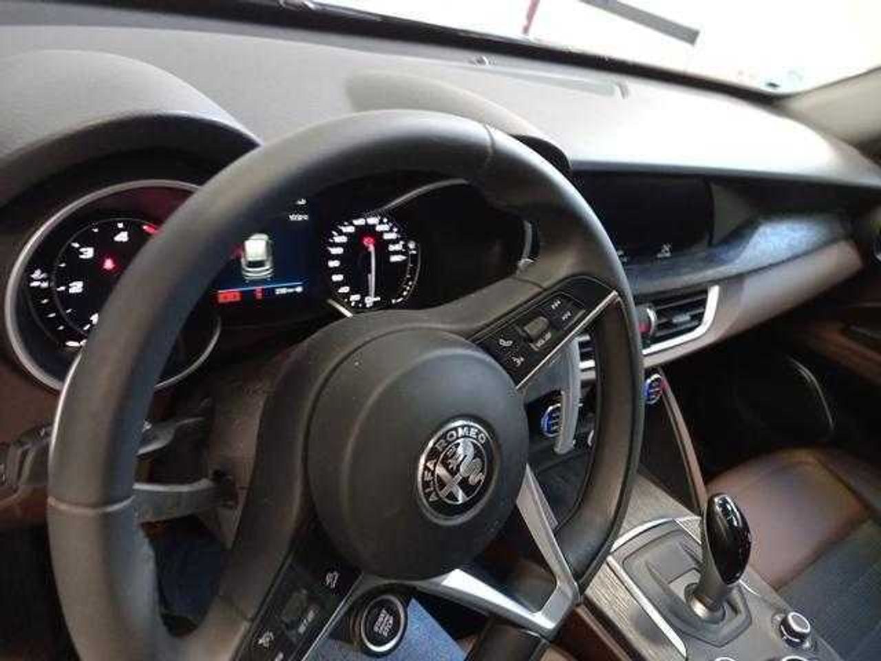 Foto Alfa Romeo Stelvio 6