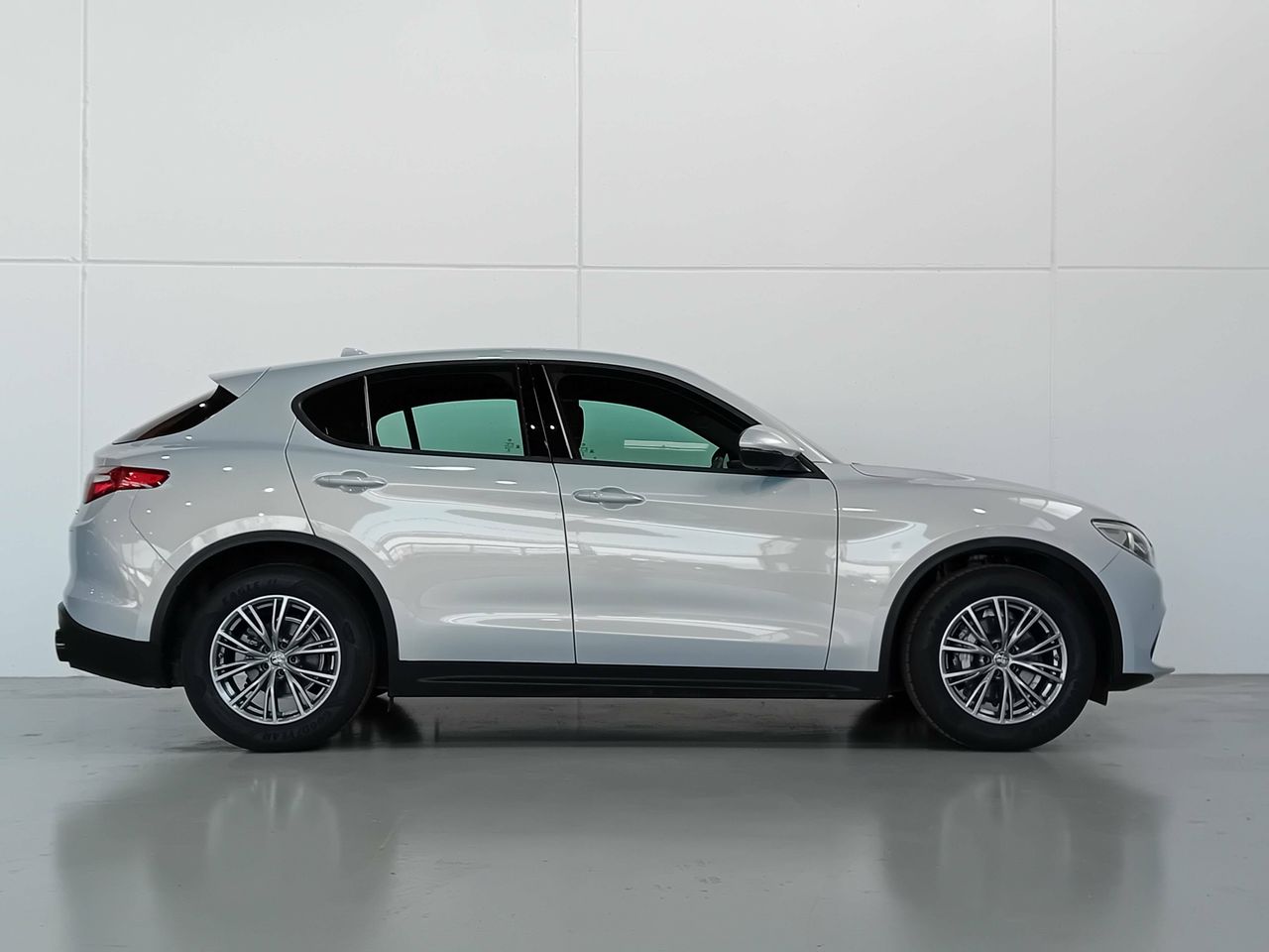 Foto Alfa Romeo Stelvio 14