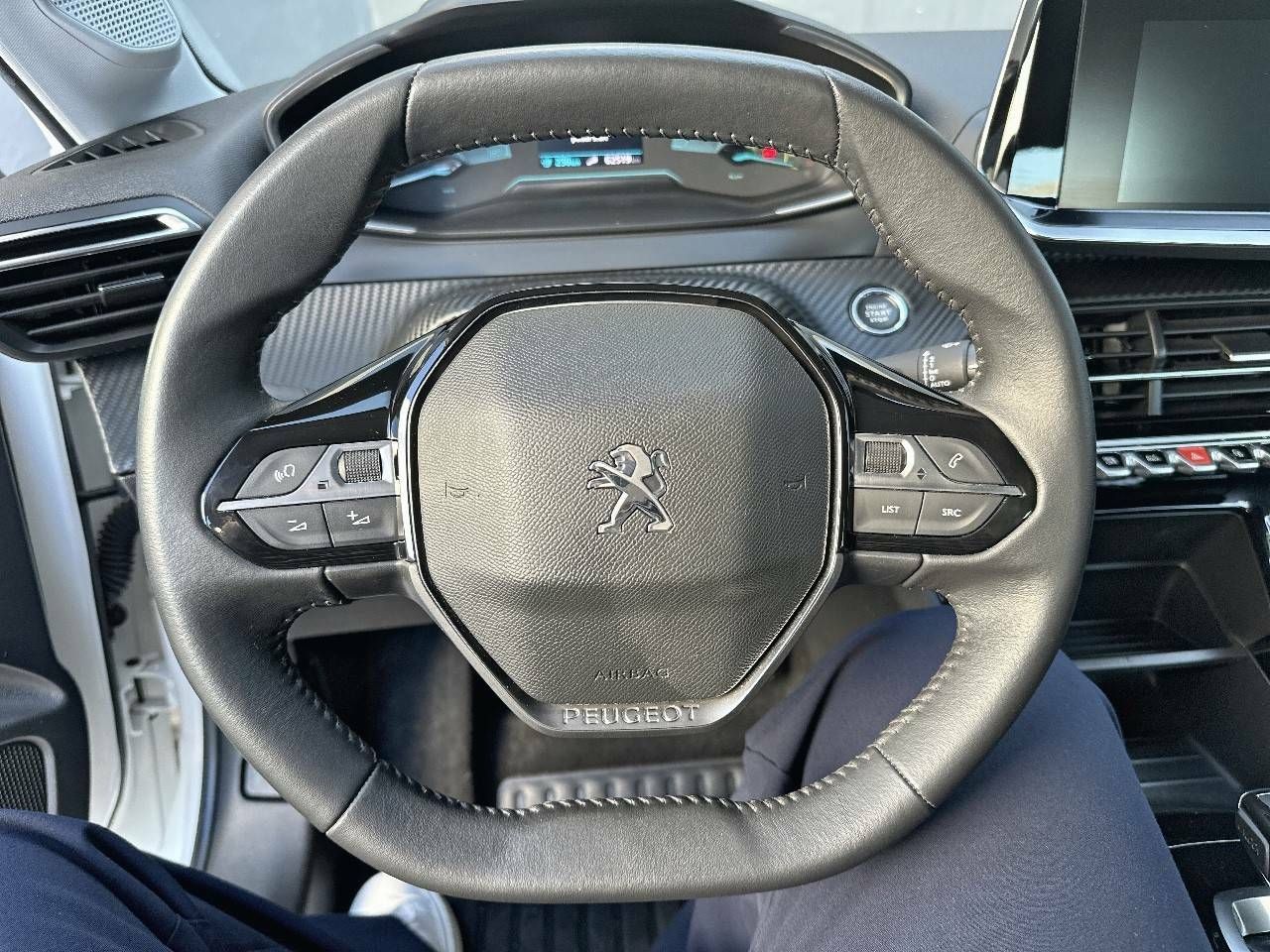 Foto Peugeot 208 13