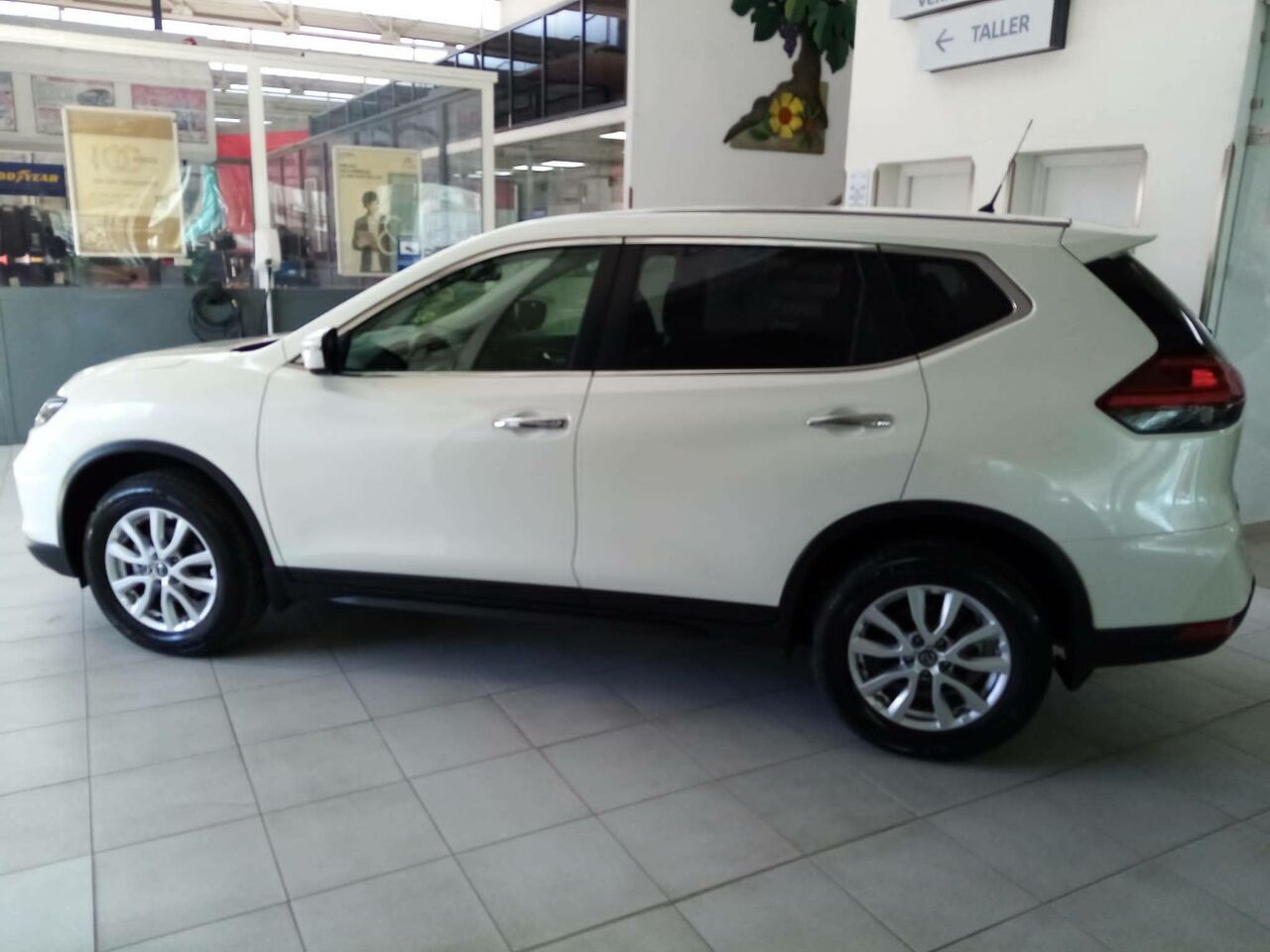 Foto Nissan X-Trail 14