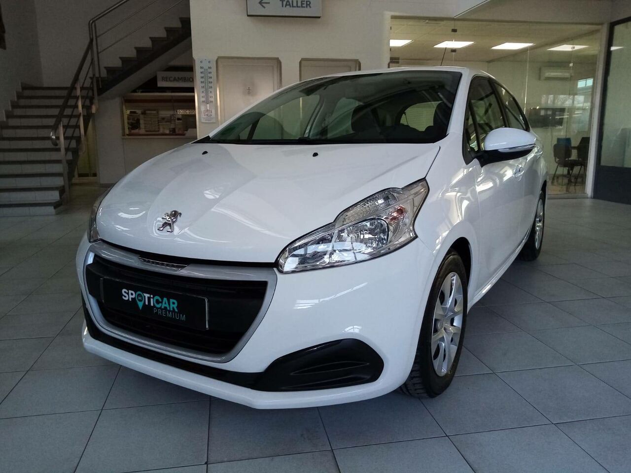 Foto Peugeot 208 4