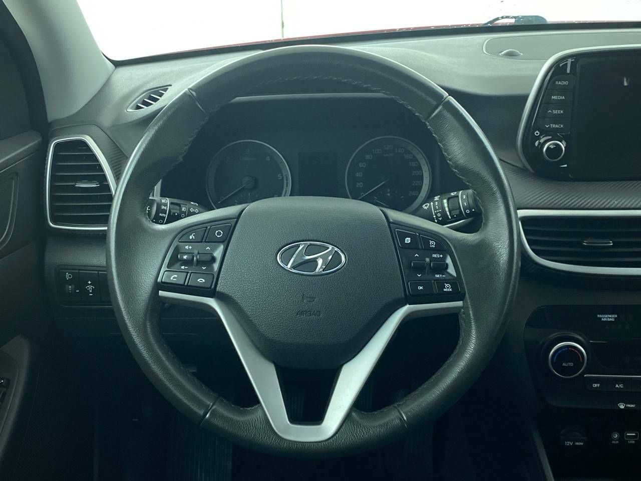 Foto Hyundai Tucson 12