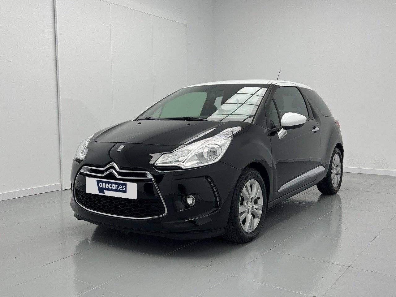 Foto DS Automobiles DS 3 10