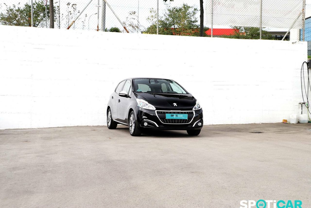 Foto Peugeot 208 11