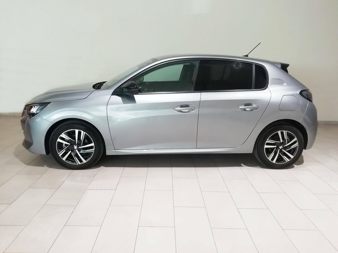 Foto Peugeot 208 14