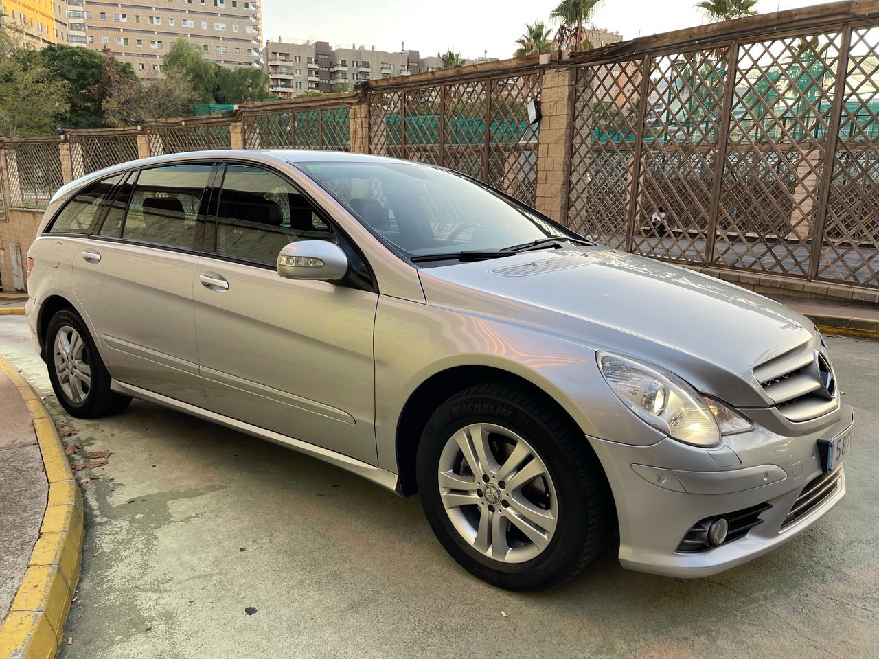 Foto Mercedes-Benz Clase R 3