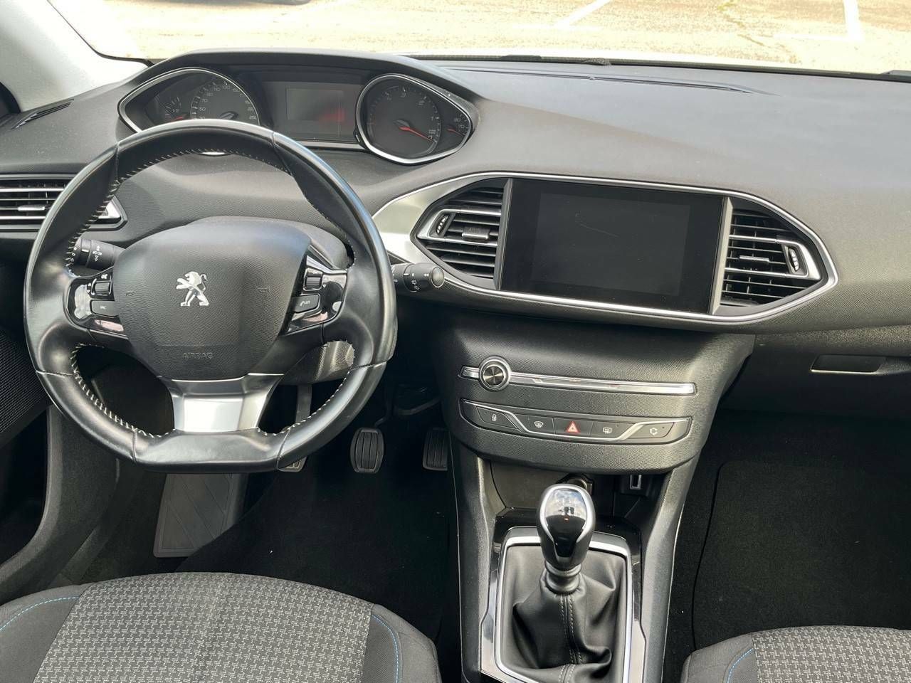 Foto Peugeot 308 8