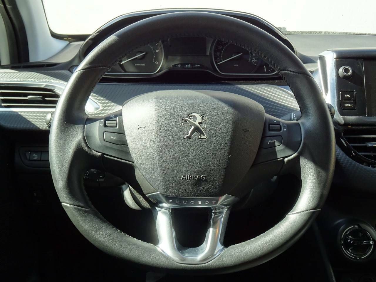 Foto Peugeot 208 13