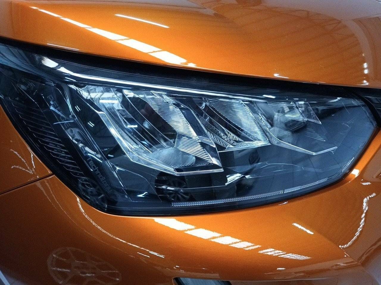 Foto Peugeot 2008 16