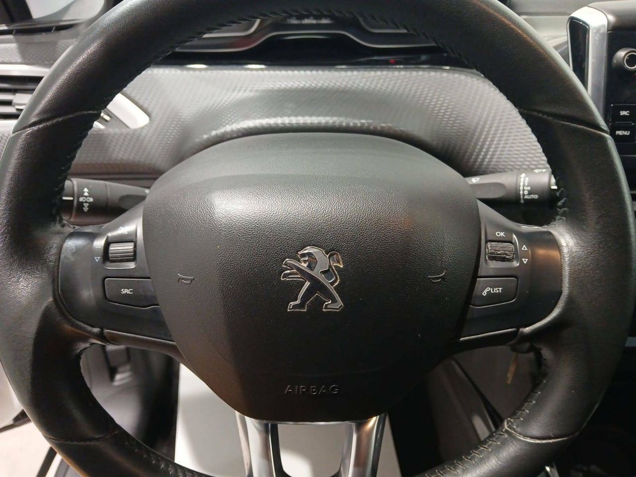 Foto Peugeot 2008 23