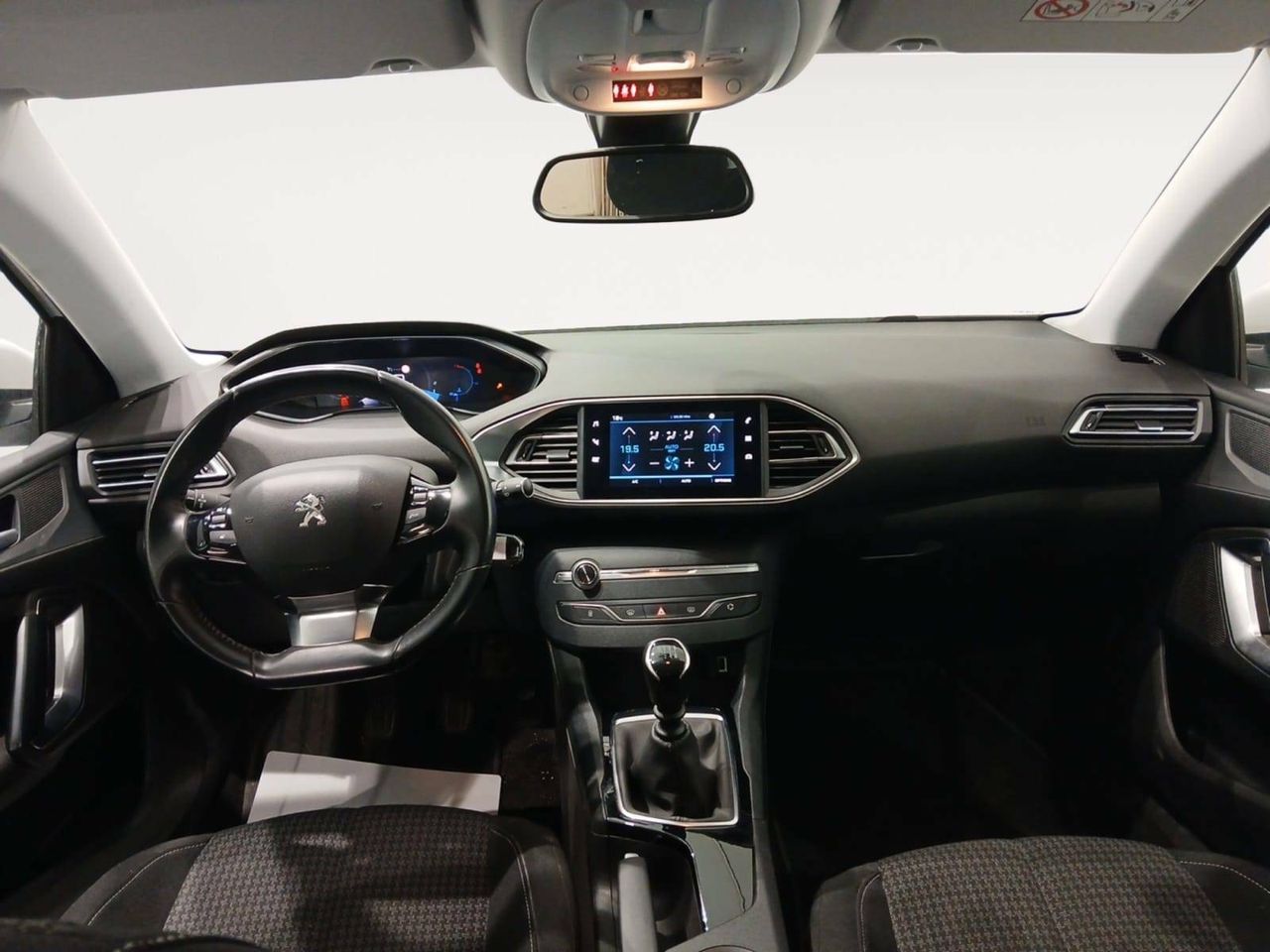 Foto Peugeot 308 8