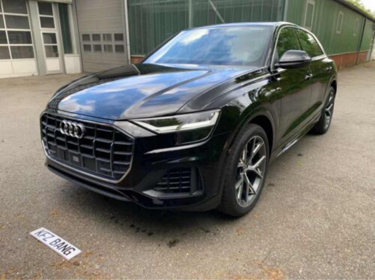 Foto Audi Q8 4