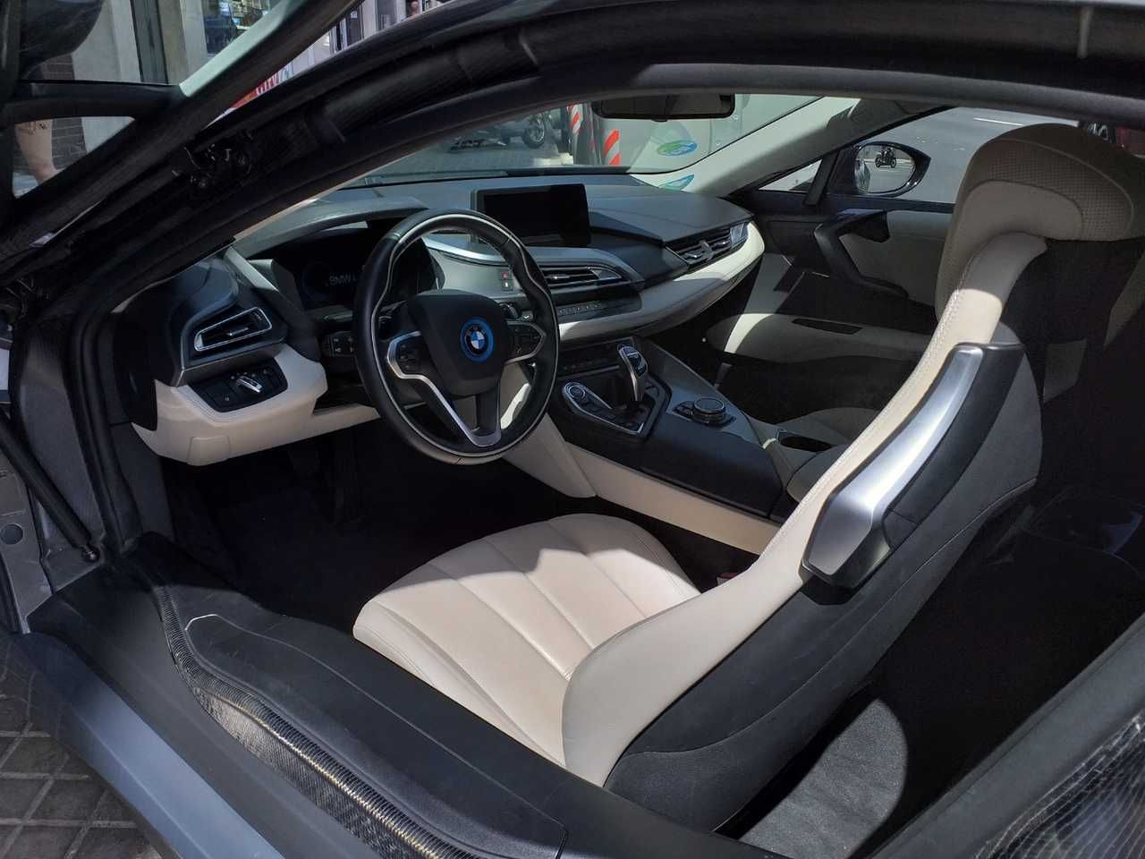 Foto BMW i8 8