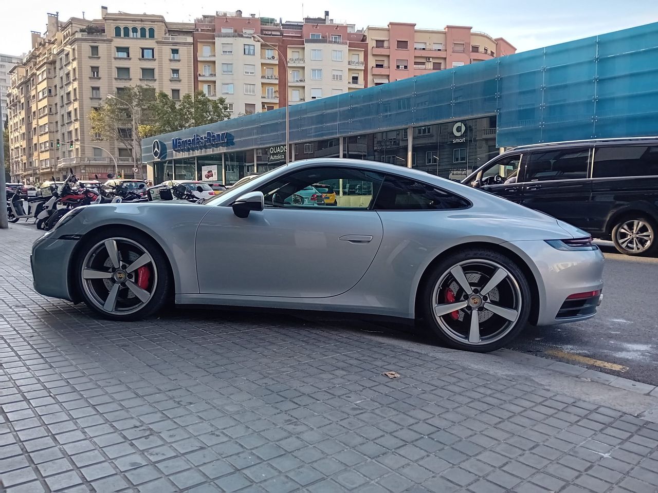 Foto Porsche 992 6