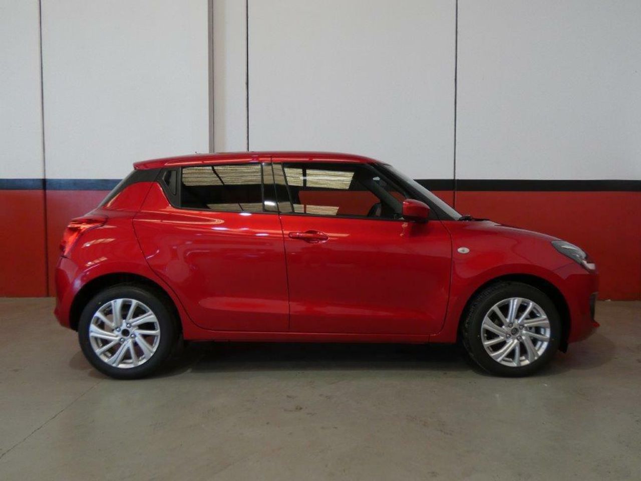 Foto Suzuki Swift 5