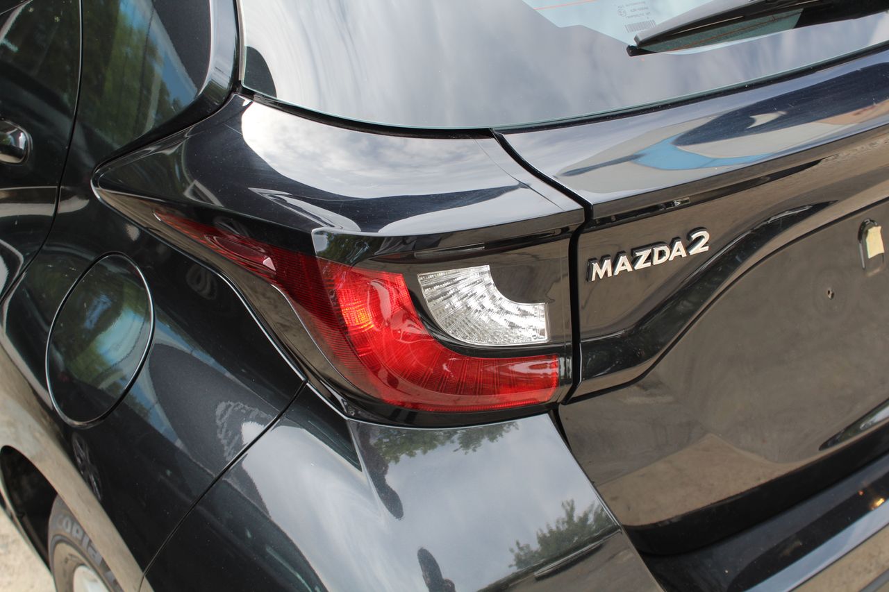 Foto Mazda Mazda2 29