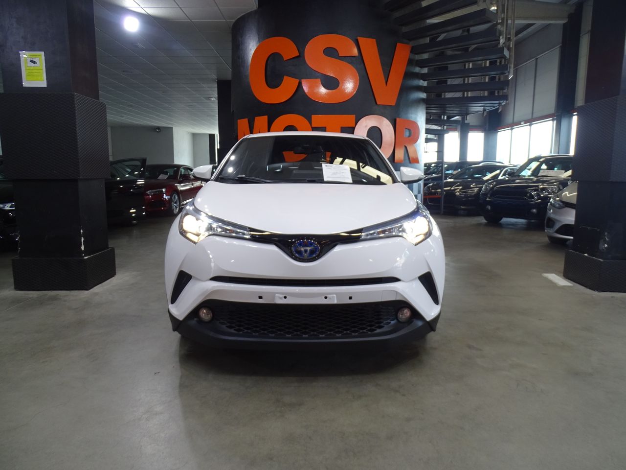 Foto Toyota C-HR 2