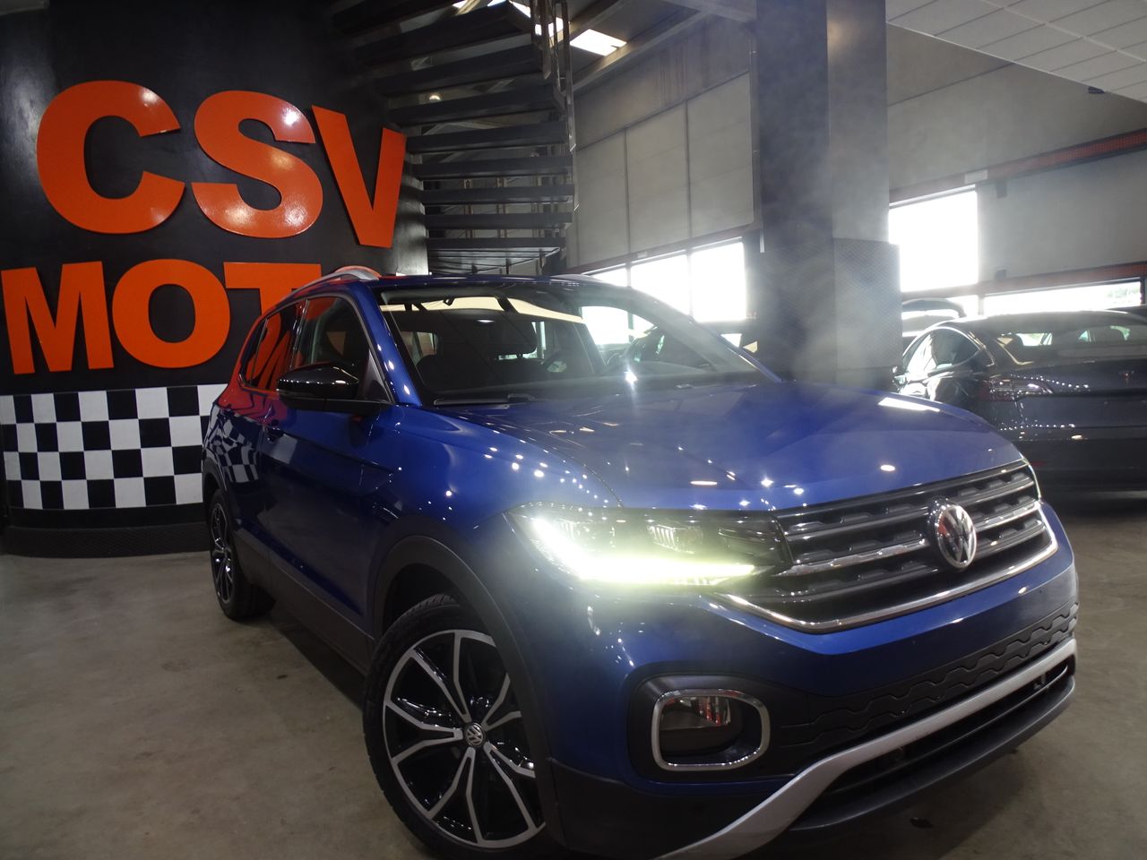 Foto Volkswagen T-Cross 3