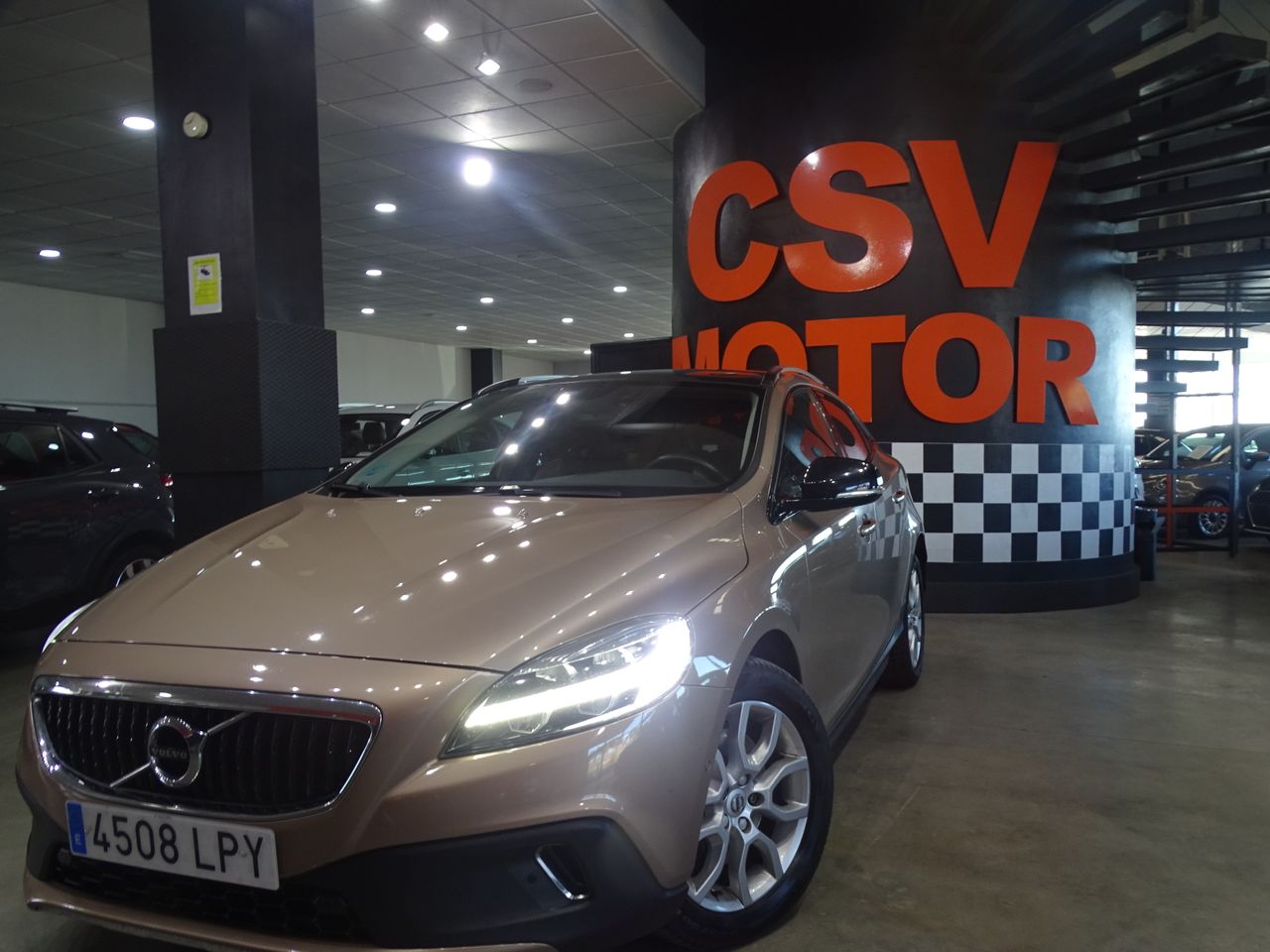 Foto Volvo V40 Cross Country 1