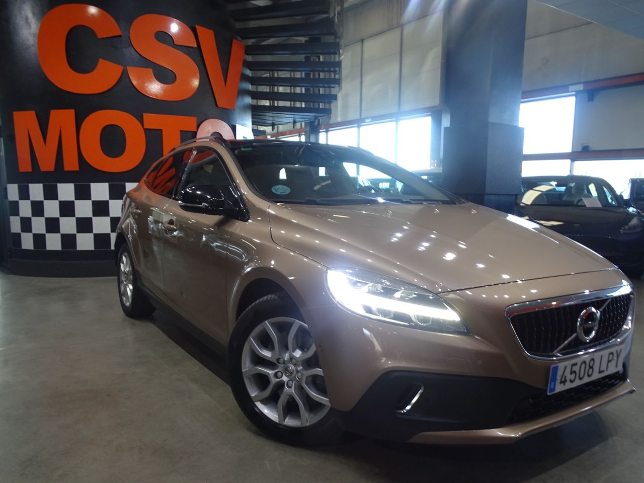 Foto Volvo V40 Cross Country 4