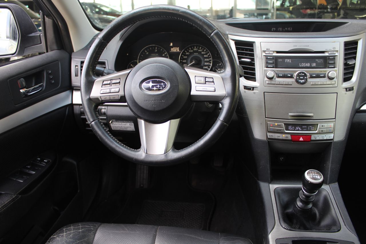 Foto Subaru Outback 10