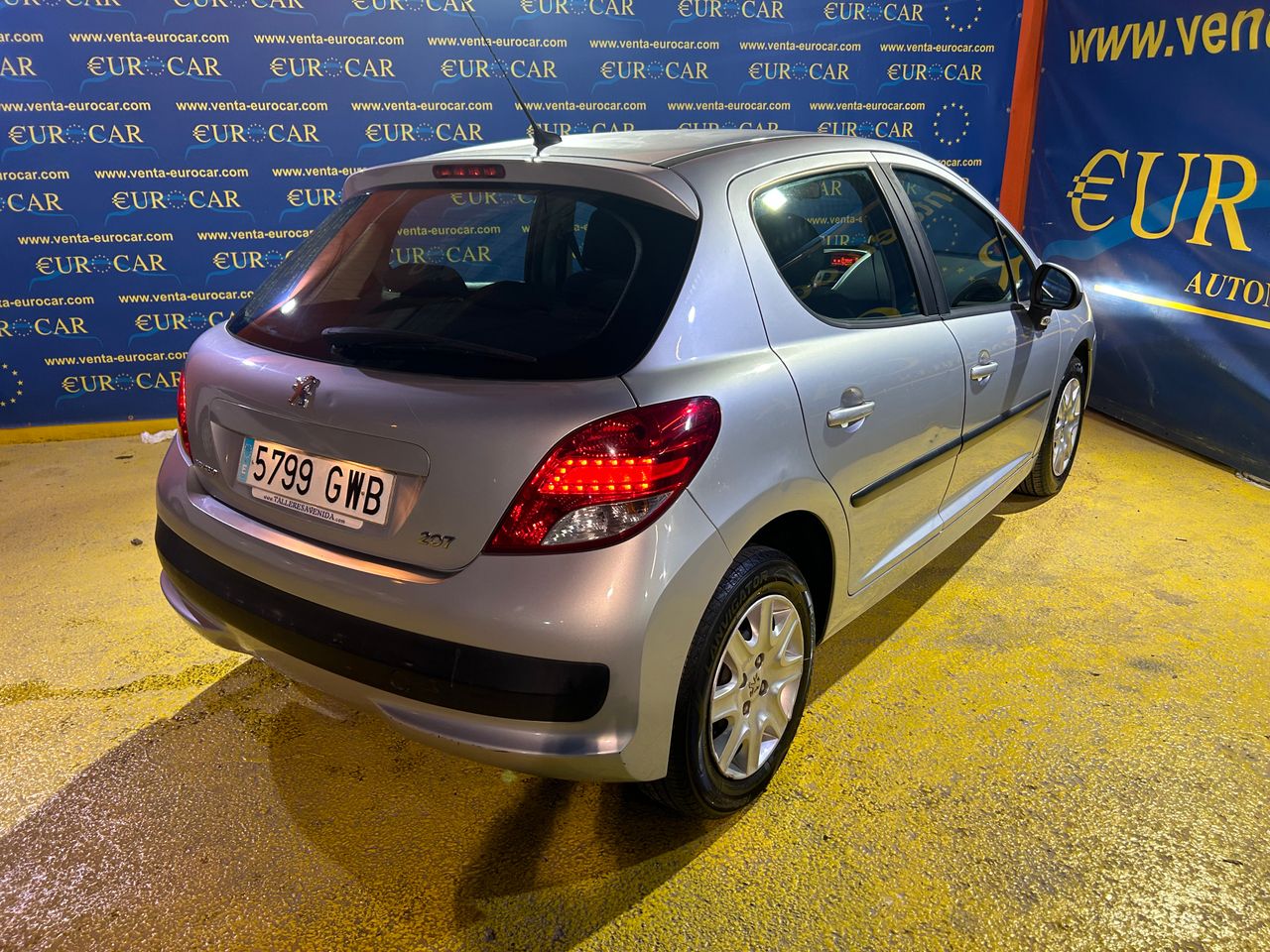 Foto Peugeot 207 26