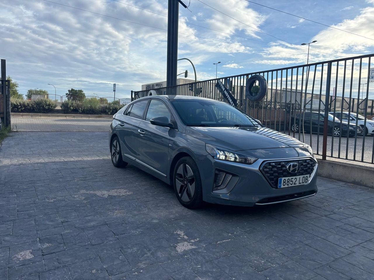 Foto Hyundai IONIQ 1