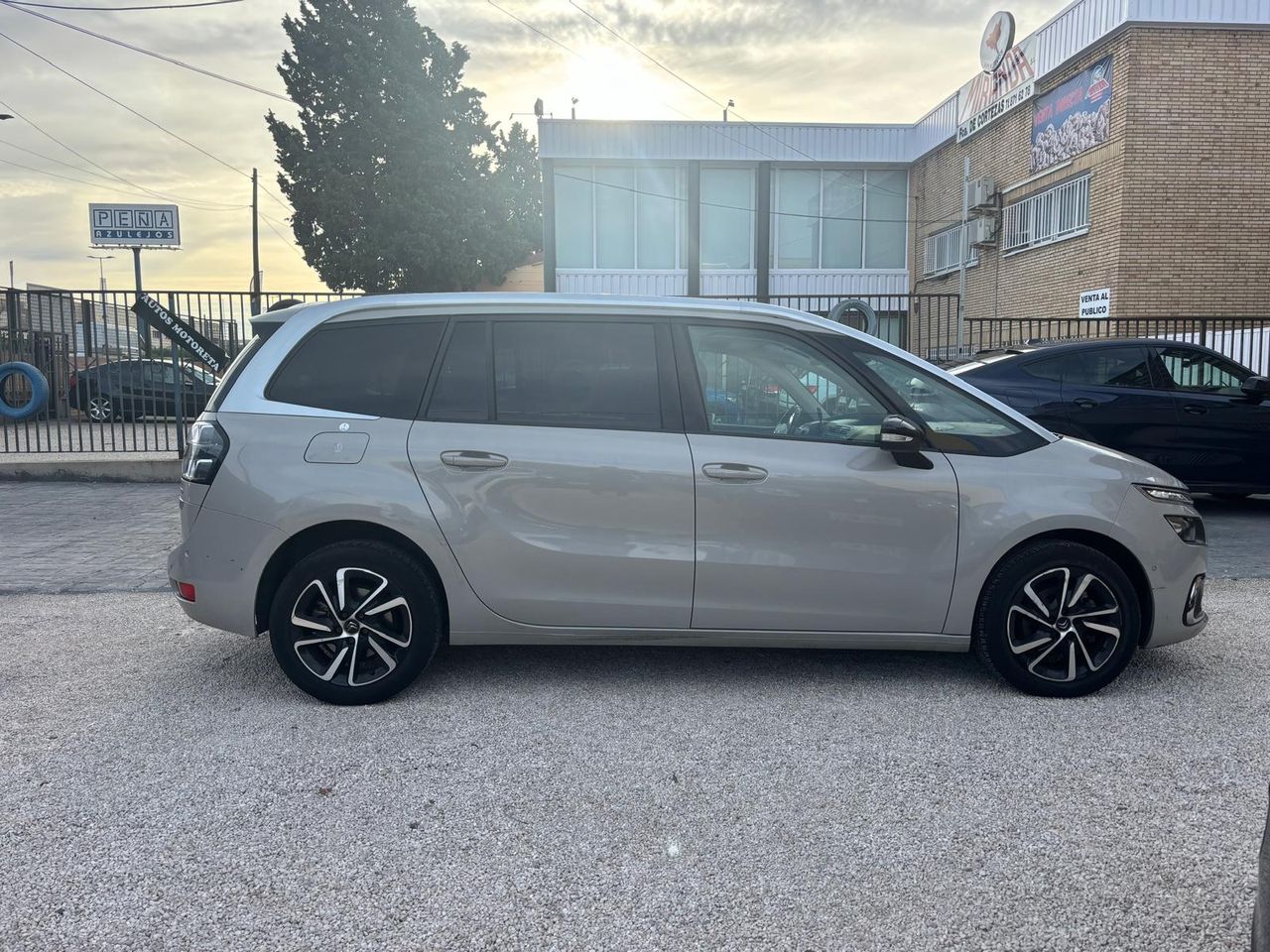 Foto Citroën C4 Spacetourer 30