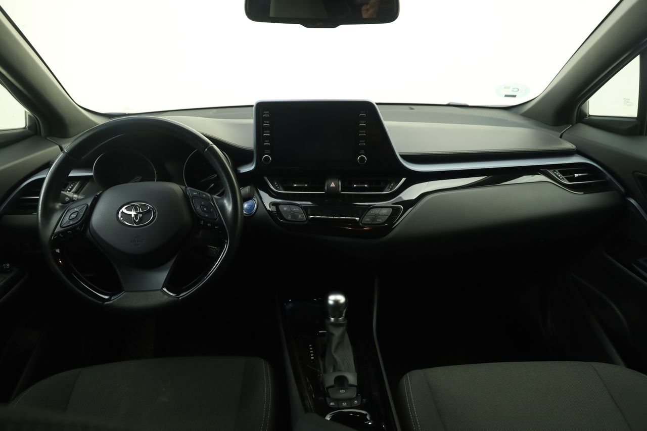 Foto Toyota C-HR 18