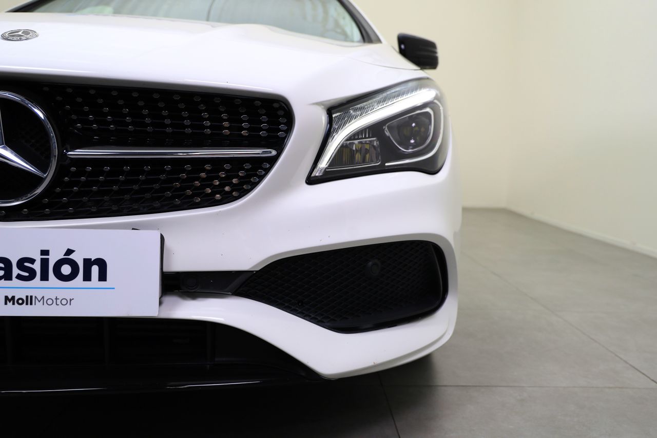 Foto Mercedes-Benz Clase CLA 23