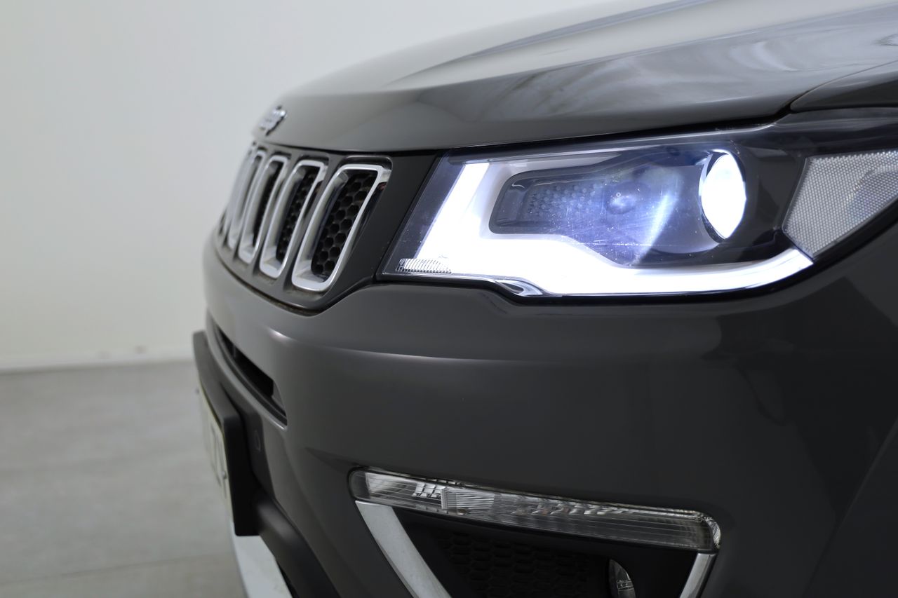 Foto Jeep Compass 25