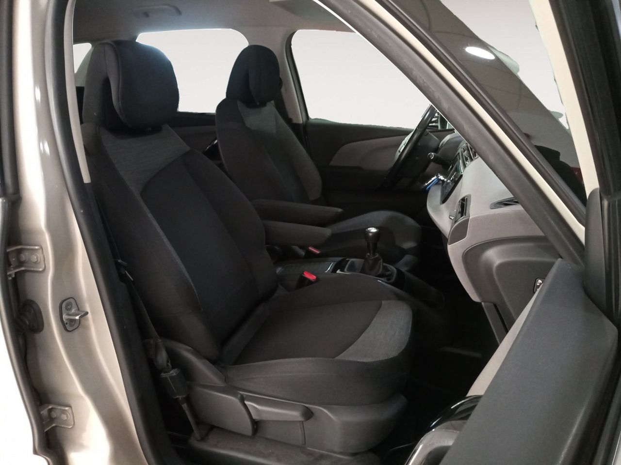 Foto Citroën C4 Picasso 10