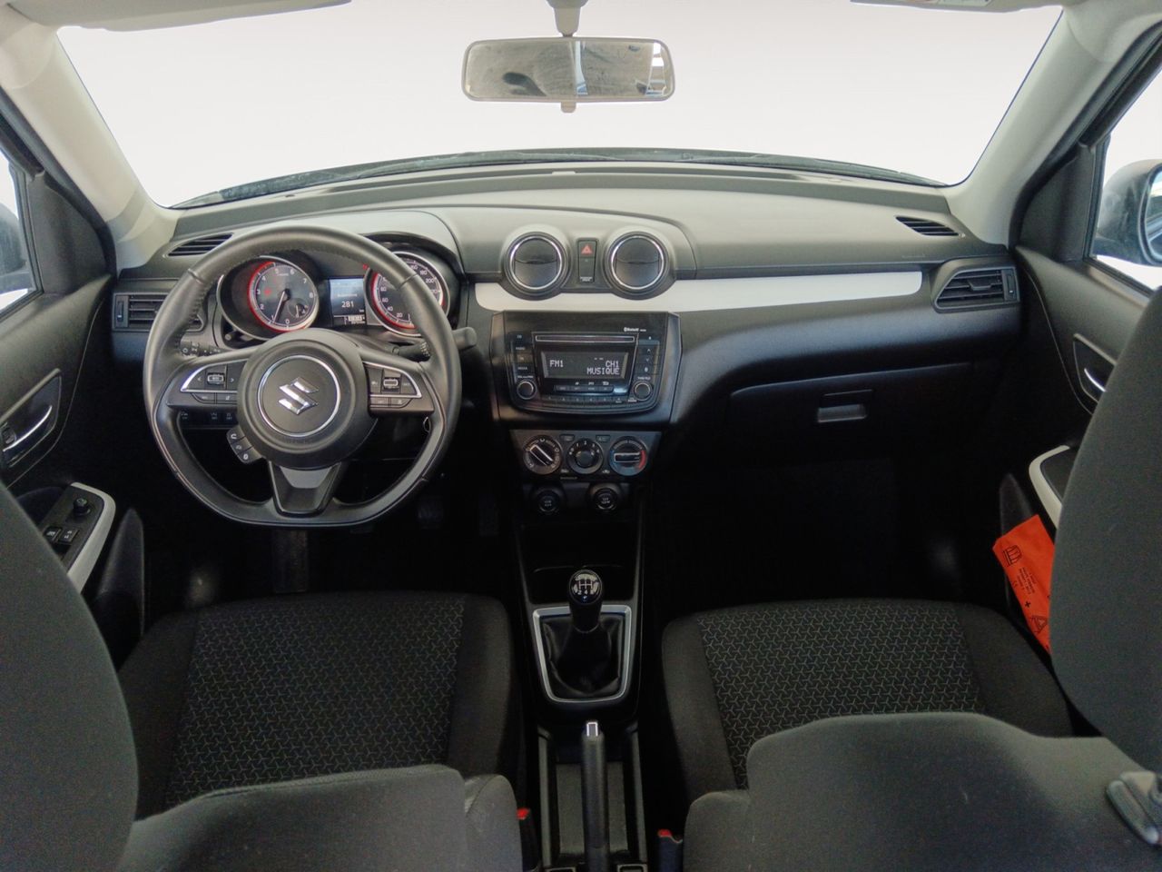 Foto Suzuki Swift 6