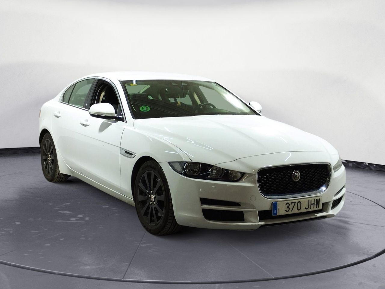 Foto Jaguar XE 1