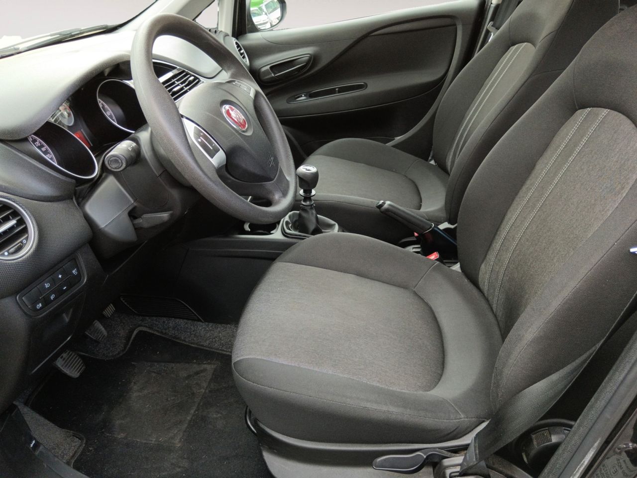 Foto Fiat Punto 8