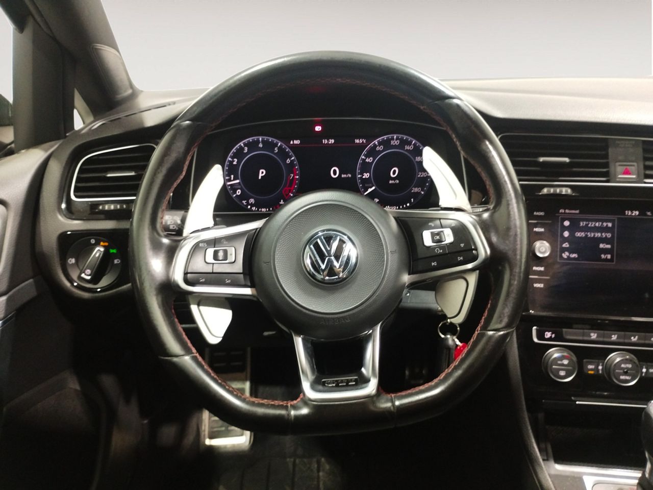 Foto Volkswagen Golf 8