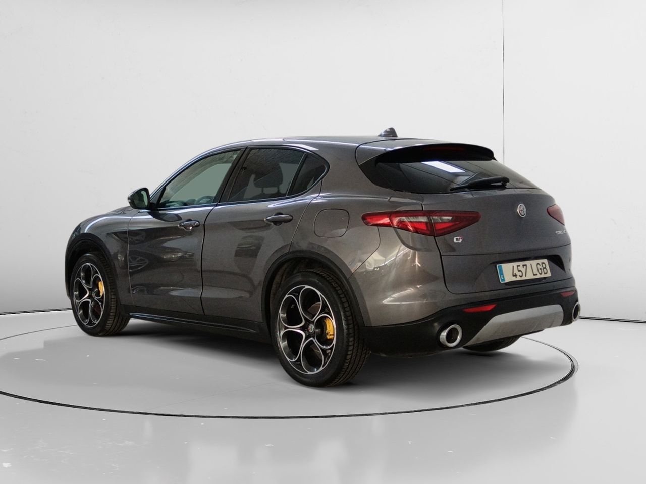 Foto Alfa Romeo Stelvio 4