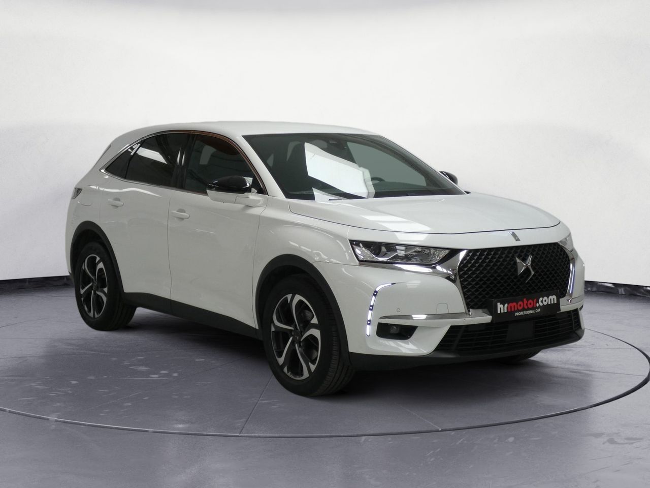 Foto DS Automobiles DS 7 Crossback 1