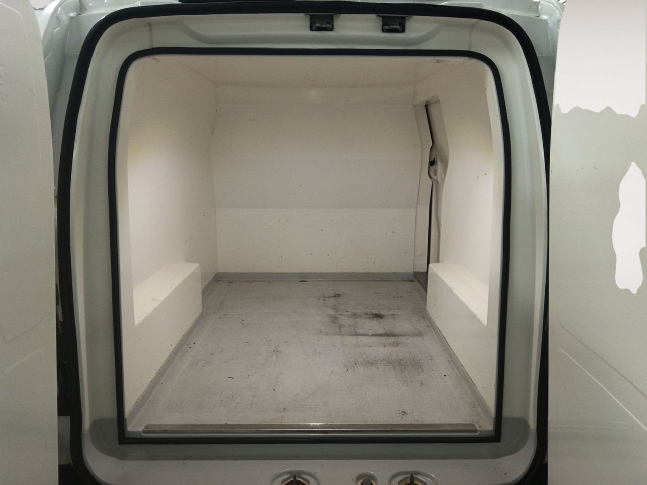 Foto Nissan NV200 9