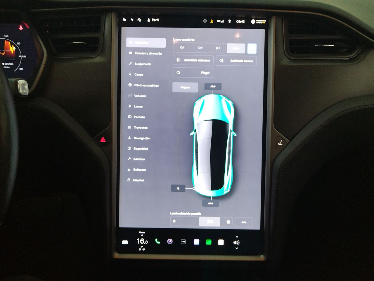 Foto Tesla Model  S 22