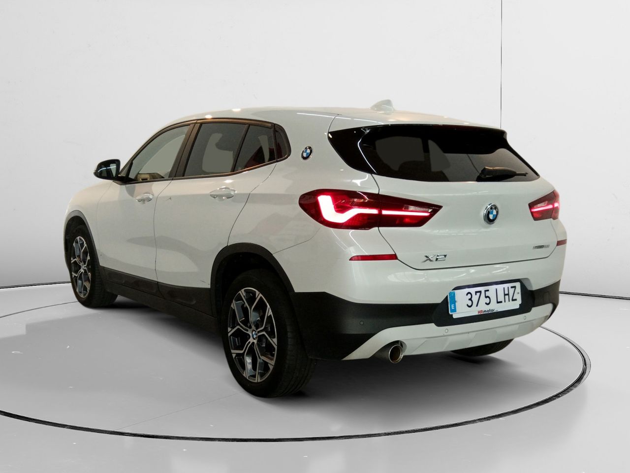 Foto BMW X2 4