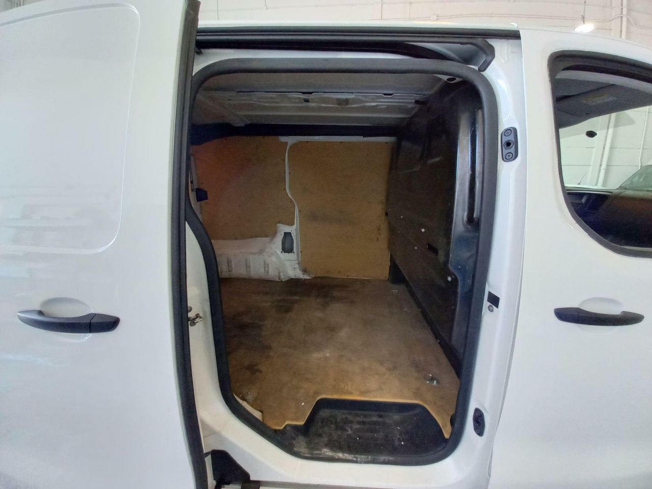 Foto Citroën Jumpy 23