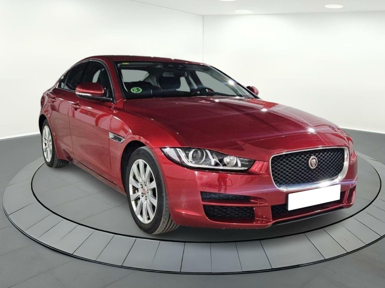 Foto Jaguar XE 3