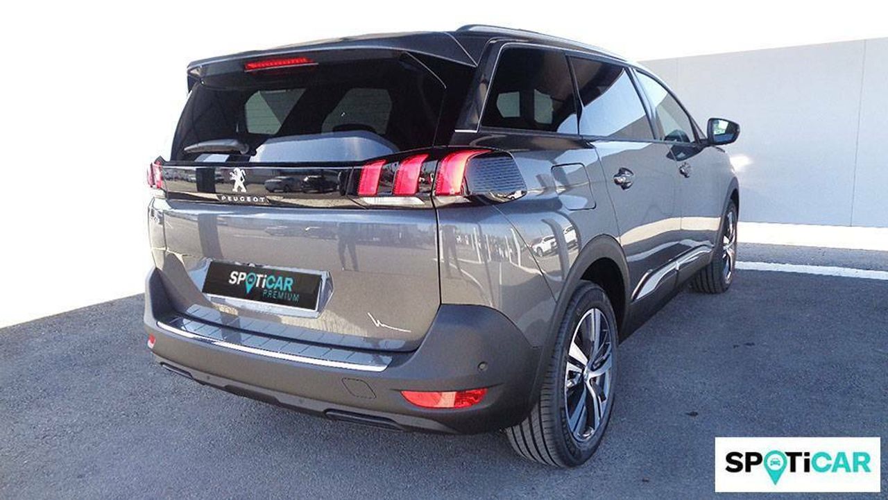 Foto Peugeot 5008 4