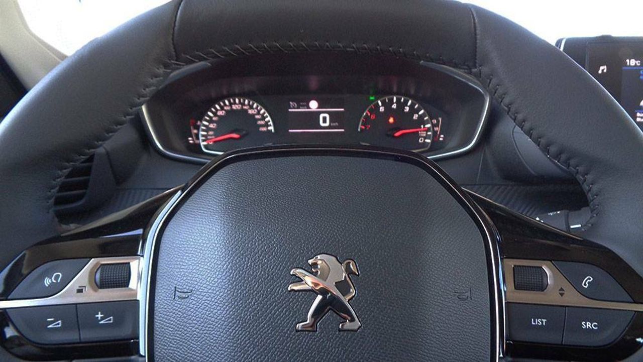 Foto Peugeot 208 12