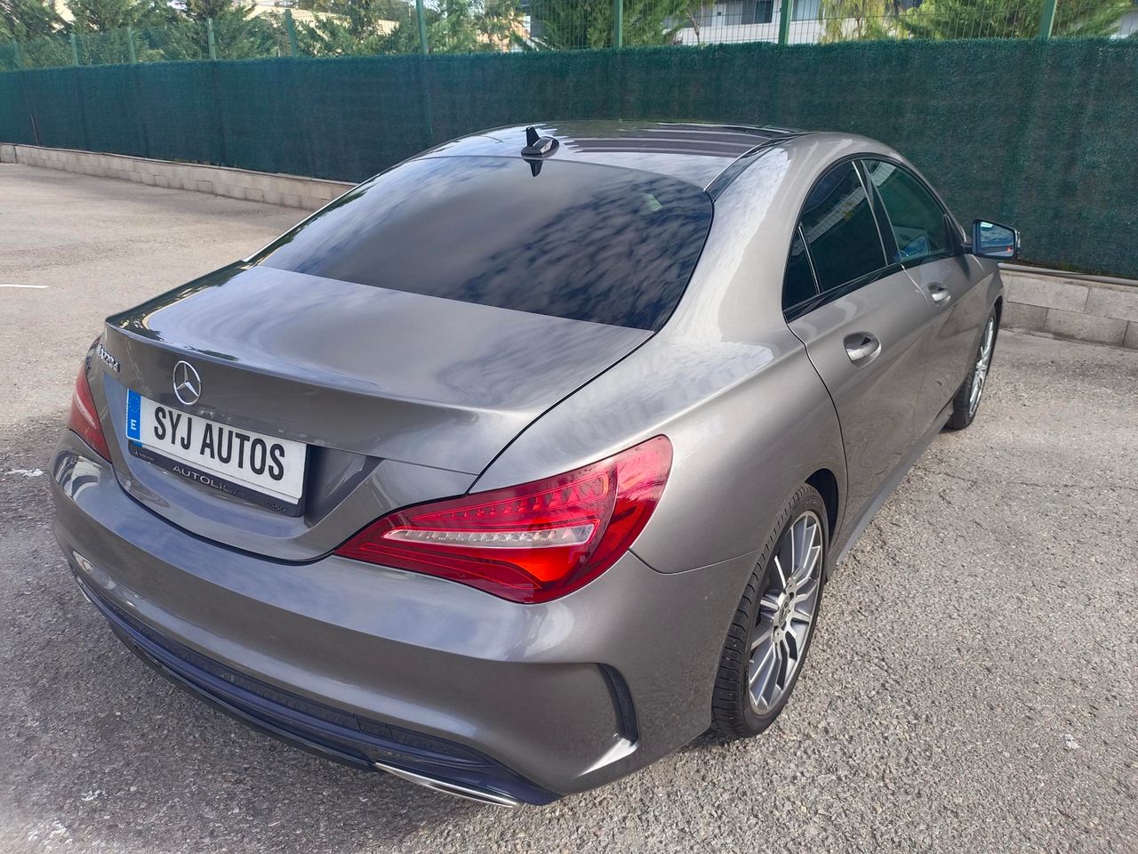 Foto Mercedes-Benz Clase CLA 14